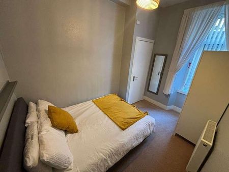 Raeburn Place, Rosemount, Aberdeen, AB25 - Photo 3