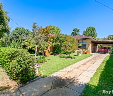 Beautiful and furnished 3-Bedroom Home! - Photo 3