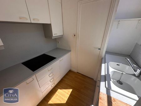 Location Appartement 1 pièce 64m² ST ETIENNE 42000 - Photo 5