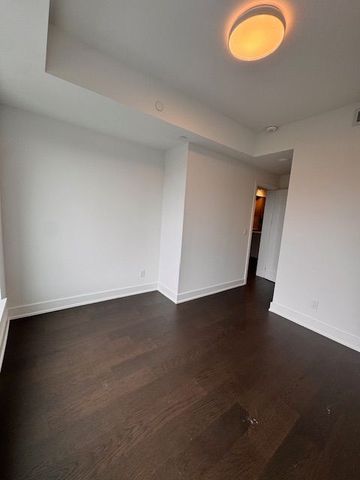 For Lease - 8 Manor Road Unit# 401, Toronto, Ontario - Photo 4