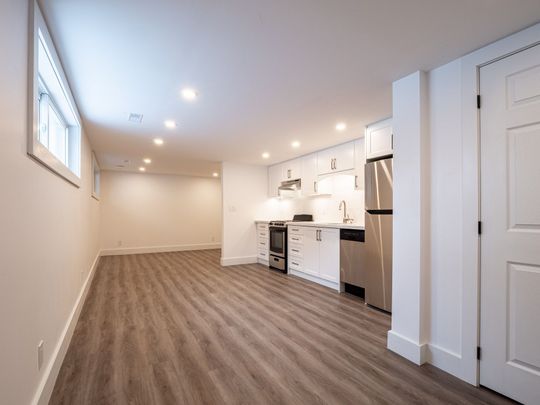 For Lease - 7160 Waters Avenue Unit# LOWER, Niagara Falls, Ontario - Photo 1