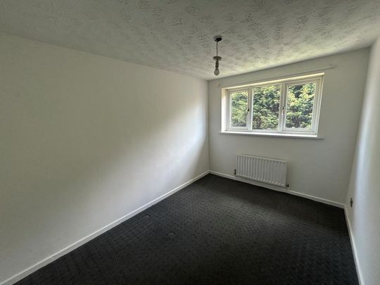 3 bedroom end of terrace house to rent - Photo 1