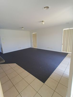 Sunshine, Space & Smiles - This One Has It All! - Photo 1