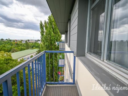 Pronájem bytu 2+kk 73 m2 - Fotografie 3