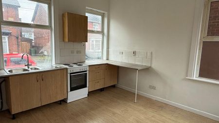 1 bedroom flat to rent - Photo 4