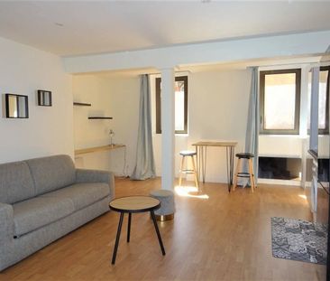 Saint Etienne, T1 meublé de 31 m² Rénové. - Photo 1