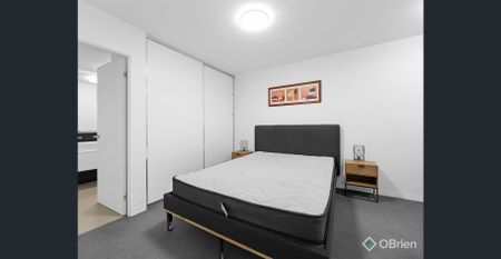 Fully Furnished 1-Bedroom Apartment in Prime Hawthorn Location - Photo 4