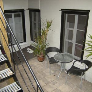 Beau 4 1/2 bien située - Photo 2