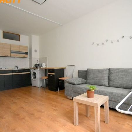 Prenájom garsónky Ľadoveň - Photo 4