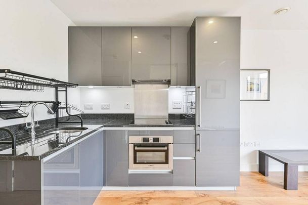 1 bedroom flat to rent - Photo 1