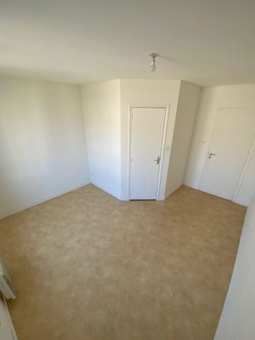 Location Appartement 2 pièces 35m² BOULOGNE SUR MER 62200 - Photo 2