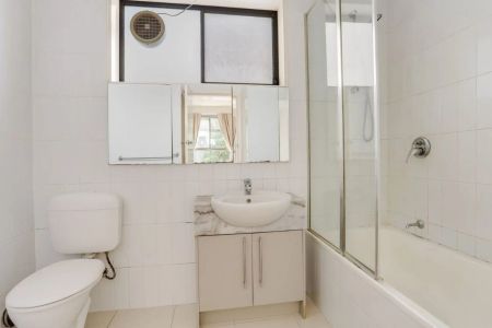 In the Heart of Caulfield - Photo 4