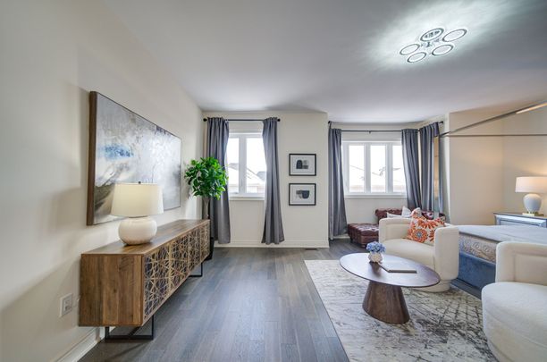 For Lease - 21 Planet Street, Richmond Hill, Ontario - Photo 1