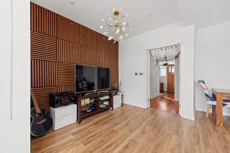 Leysdown Road, Mottingham, SE9 - Photo 3