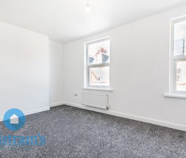 4 bed Mid Terraced House for Rent - Photo 4