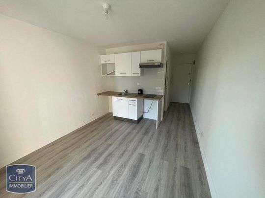 Location Appartement 1 pièce 18m² ST LAURENT DU VAR 06700 - Photo 1