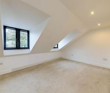 3 bedroom end of terrace house to rent - Photo 6
