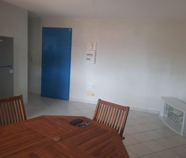 Appartement F2 en Résidence sécurisée et - Photo 2