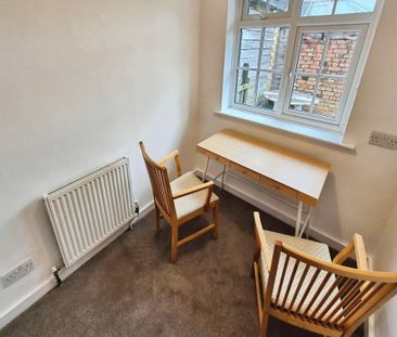 3 bedroom detached bungalow to rent - Photo 2