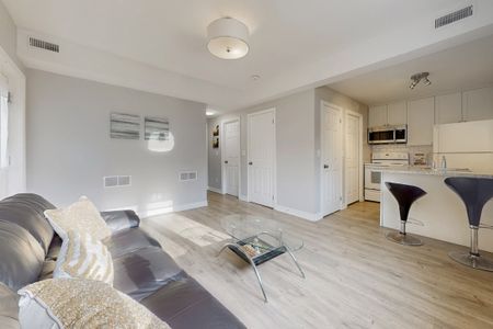 For Lease - 89 Louth Street Unit# Unit 2 (Lower), St. Catharines, Ontario - Photo 2