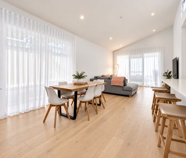 Modern & Light-Filled 3-Bedroom Home in Dernancourt - Photo 1