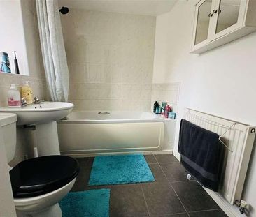 Wisteria Way, Nuneaton, CV10 - Photo 3