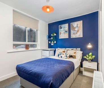 🏡 Welcome to Jodrell Street – Where Comfort Meets Convenience - Photo 5