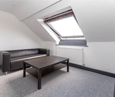 3 bedroom apartment to rent - Photo 2