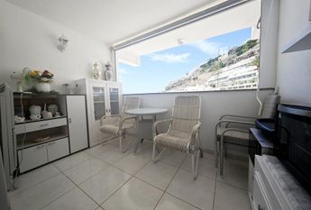 Puerto Rico, Canary Islands 35130