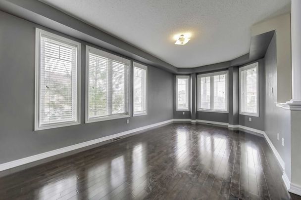 For Lease - 2 Bowkett Drive, Richmond Hill, Ontario - Photo 1