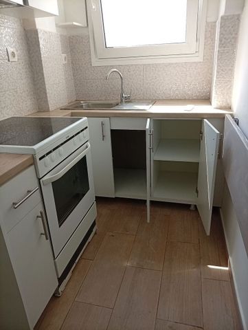 Studio/Γκαρσονιέρα για ενοικίαση Πλατεία Βάθης (Κέντρο) - Φωτογραφία 2