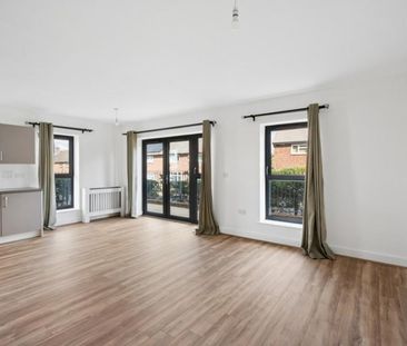 3 bedroom apartment to rent - Photo 1