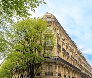 location Appartement T5 DE 122.3m² À PARIS - Photo 6