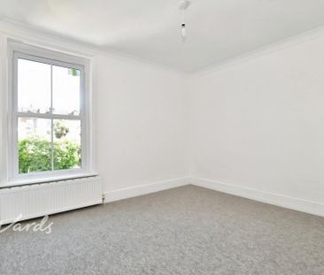 4 bedroom terraced house to rent - Photo 4