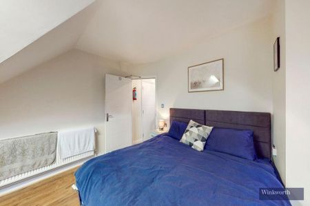 5 bedroom detached house to rent - Photo 2