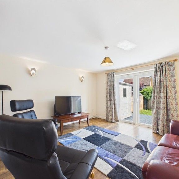 2 BED Detached bungalow To rent - Photo 1