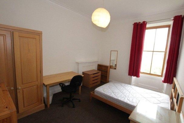 4 bedroom apartment to rent - Photo 1