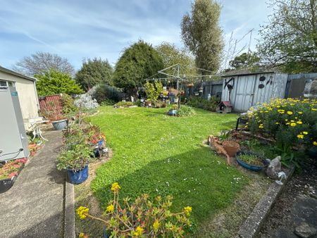 5 Glazebrook Street, Ballarat East Vic 3350 - Photo 2