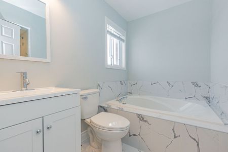 For Lease - 72 Sylwood Crescent, Vaughan, Ontario - Photo 5