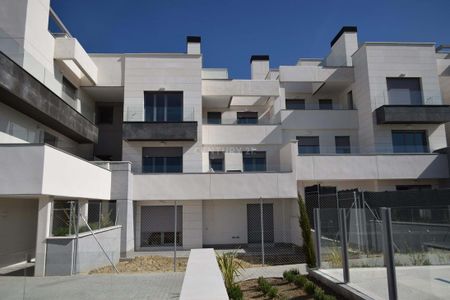 Boadilla del Monte, Community of Madrid - Photo 4