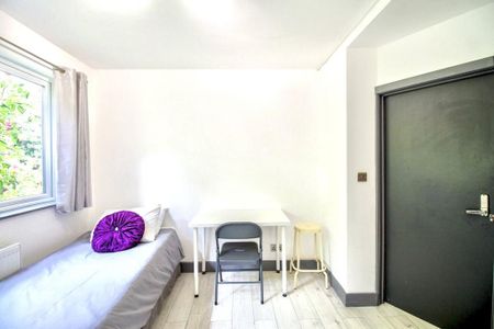 Studio to rent - Photo 4