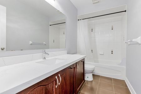 For Lease - 42 Beehive Lane, Markham, Ontario - Photo 4