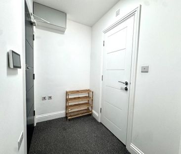 2 bedroom flat to rent - Photo 6