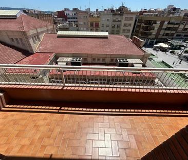 Carrer d'Occident, L'Hospitalet de Llobregat, Catalonia 08903 - Photo 5