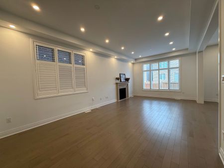 For Lease - 470 Violet Gate, Milton, Ontario - Photo 2