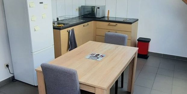 Appartement te huur in Montignies-sur-Sambre voor € 695 met 1 slaapkamer - Foto 1