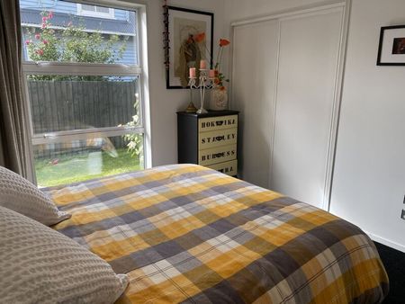 Richmond – modern three bedroom two bathroom home - Photo 4