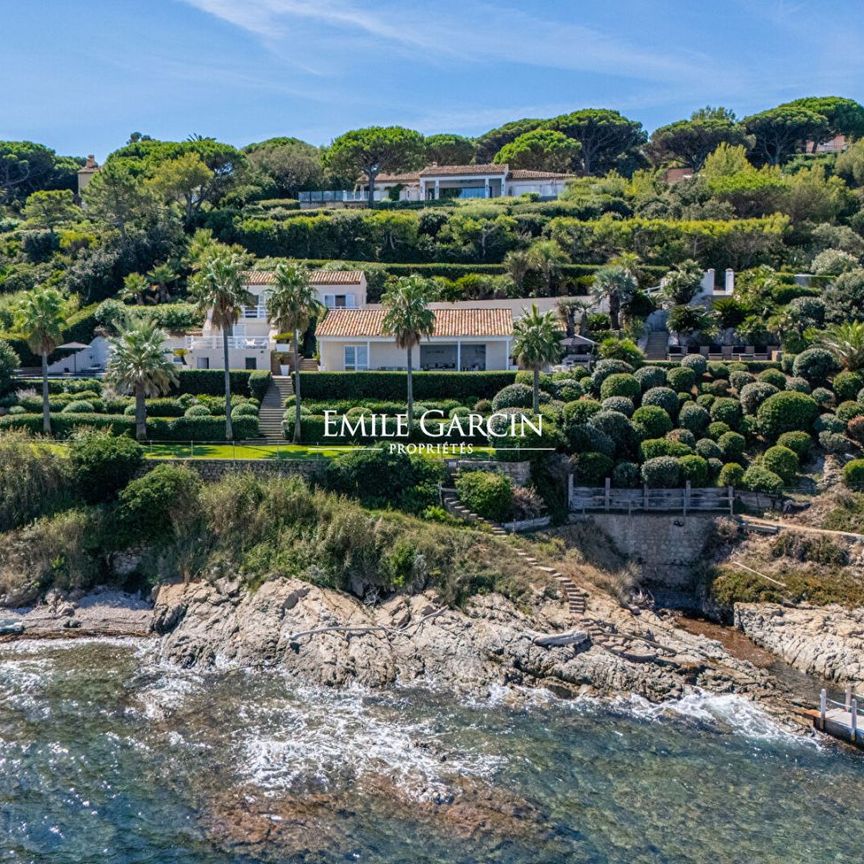 Villa pieds dans l'eau à la location - Saint-Tropez - Vue mer panoramique - Photo 1