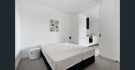 FURNISHED – Sleek City-Fringe Apartment in “Upper House” - Photo 2