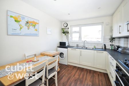 2 bedroom apartment to rent - Photo 4